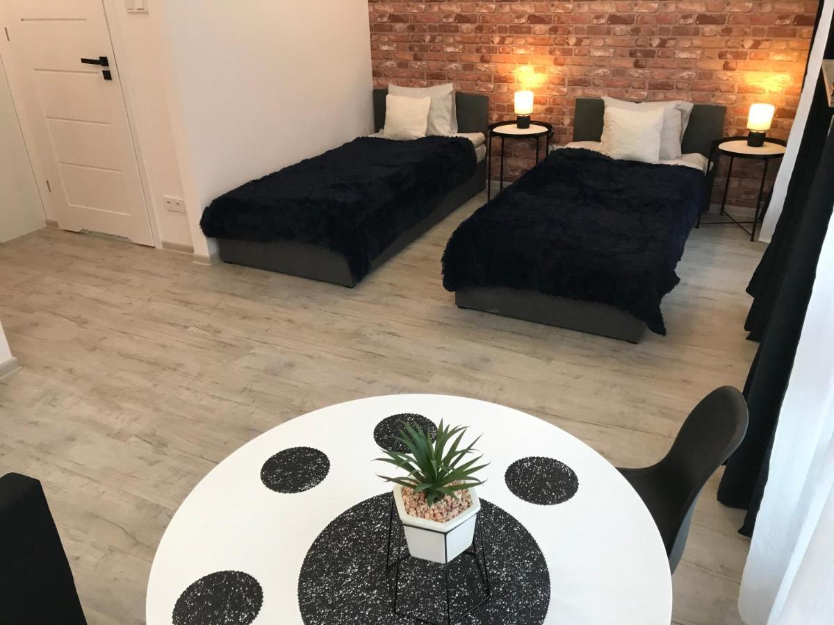 Apartamenty Brzeska 10 Warsawa Bagian luar foto