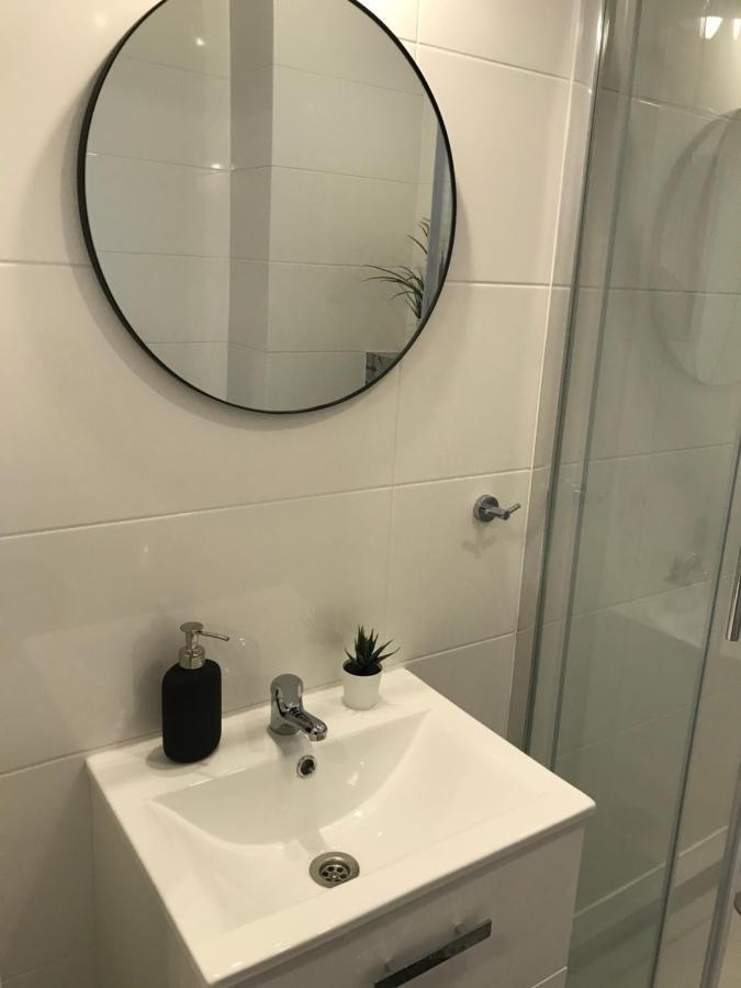 Apartamenty Brzeska 10 Warsawa Bagian luar foto